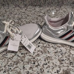 Adidas Ultraboost 1.0 Disney 10